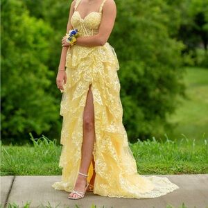 YELLOW Off-Shoulder Lace Prom Dress / Formal Ball Gown